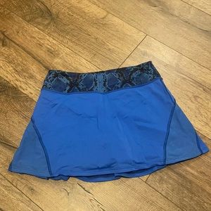 Lululemon Size 2 Blue Snakeskin Tennis Skirt